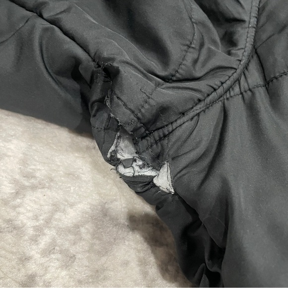 Timberland Black Full Zip Puffer Jacket - Picture 9 of 15